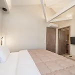 Ariadne's House